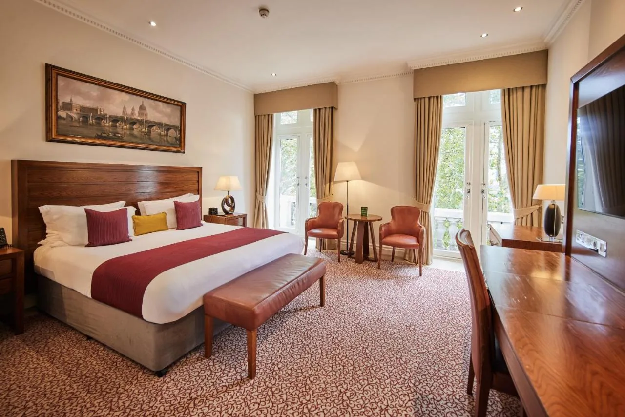 Garden View King Room